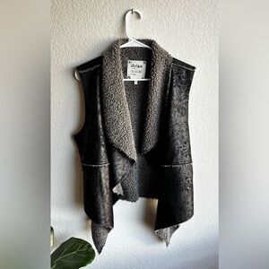 Dylan Black and Gray Vest
